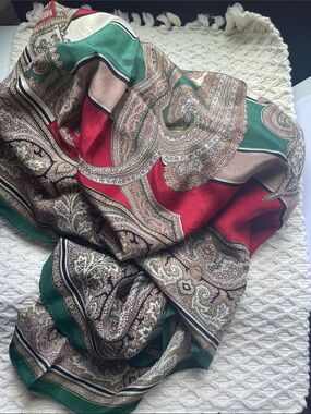 VTG A VITTADINI SILK SCARF
